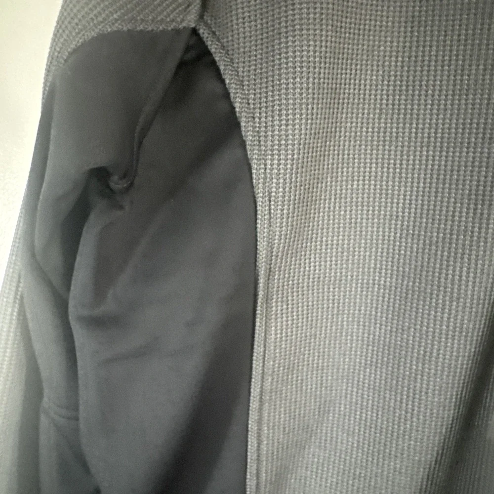Spyder Men's Jacket Black Gray 1/4 Zip New NWT‎ Size M Medium